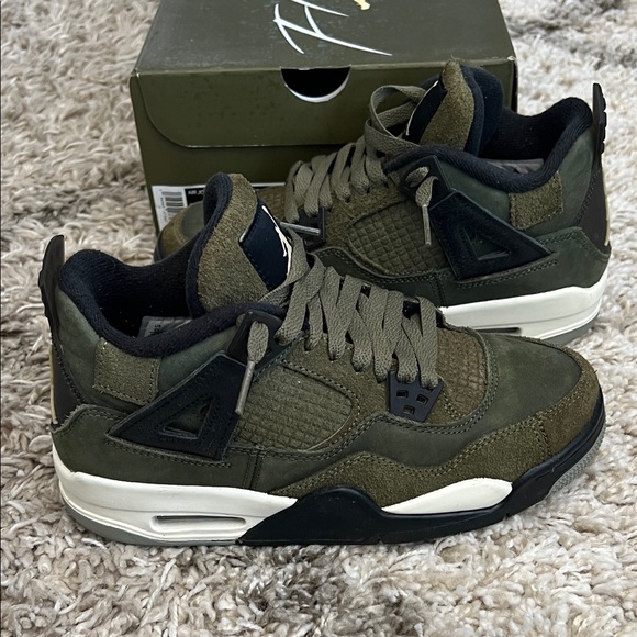Air Jordan 4 Retro Youth Olive Green and Black Suede Sneakers. Size 5Y. - Picture 2 of 6